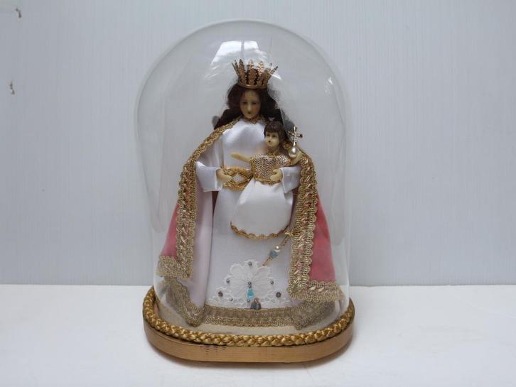 Maria (roze mantel) met Jezus onder stolp, Antiek en Kunst, Curiosa en Brocante, Ophalen of Verzenden