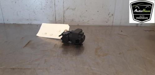 VACUUMVENTIEL BMW 1 serie (F21) (01-2010/12-2019), Auto-onderdelen, Klein materiaal, BMW, Gebruikt