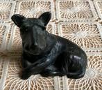Petit chien Terrier en bronze, Bronze