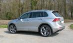 VW Tiguan Platinum (High line + R-line) diesel 150PK 6V man., Auto's, Voorwielaandrijving, 4 cilinders, Beige, Leder
