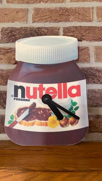 Nutella wandklok werkt prima beschikbaar voor biedingen