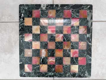 schaakspel uit marmer en brons beschikbaar voor biedingen