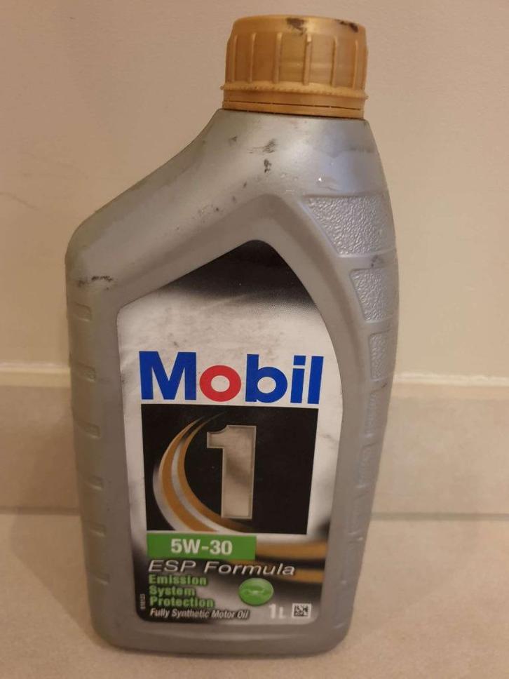 250ml restant Mobil 5W-30 ESP Formula synthetische motorolie, Auto diversen, Onderhoudsmiddelen, Ophalen