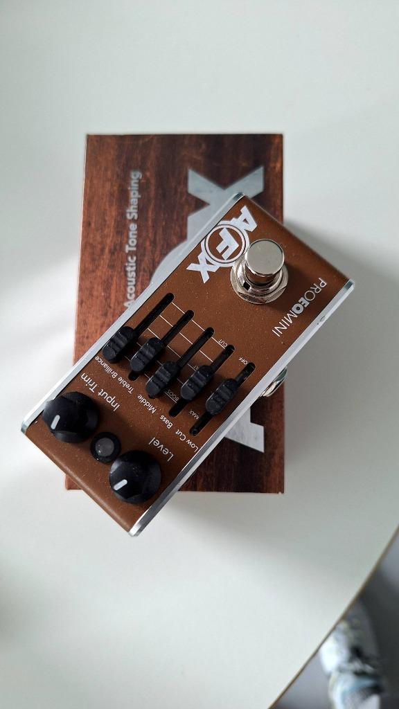 Fishman AFX Pro EQ Mini préampli et égaliseur AC, Muziek en Instrumenten, Effecten, Zo goed als nieuw, Volume, Equalizer, Ophalen of Verzenden