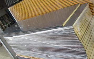 Sandwichpanelen / wandpanelen *SPLINTERNIEUW* beschikbaar voor biedingen