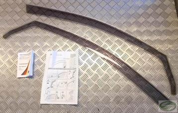 Windgeleider set voorportieren VW Golf 2009-2013 beschikbaar voor biedingen