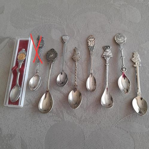 8 verzilverde lepeltjes met thema   ( lot 3 )., Antiek en Kunst, Antiek | Bestek, Ophalen of Verzenden