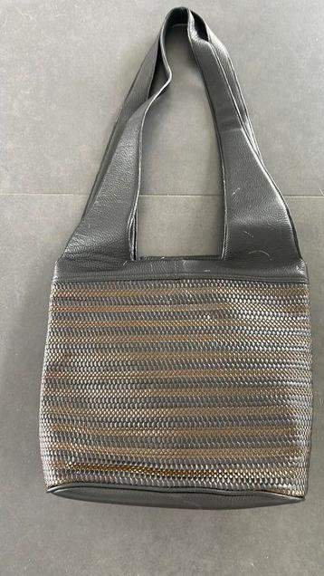 Très beau sac delveau avec tressage beschikbaar voor biedingen