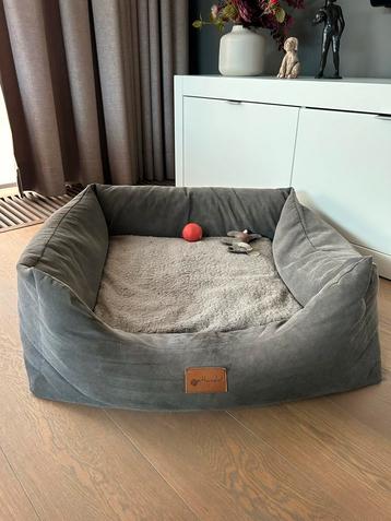 Deluxe ergonomische hondenmand Petlando beschikbaar voor biedingen