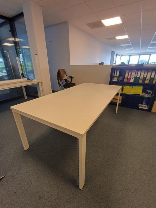 Set van 4 Bureautafels – 200x100x72 cm, Huis en Inrichting, Bureaus, Zo goed als nieuw, Bureau, Ophalen