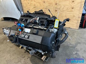 BMW 5 SERIE E39 525i 256S5 motorblok motor versnellingsbak a beschikbaar voor biedingen