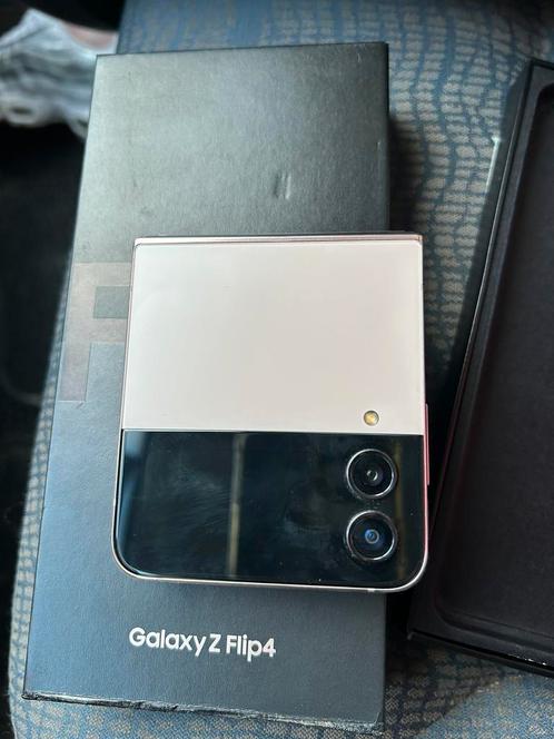 Samsung galaxy zflip4 de 256 giga, Télécoms, Téléphonie mobile | Samsung, Comme neuf, Rose