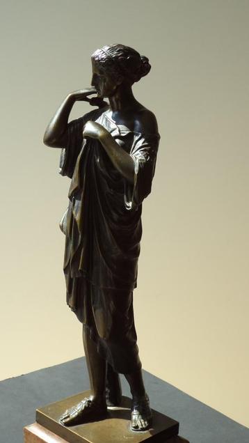 Diane de Gabies antiek bronzen beeld Artemis van Praxiteles beschikbaar voor biedingen