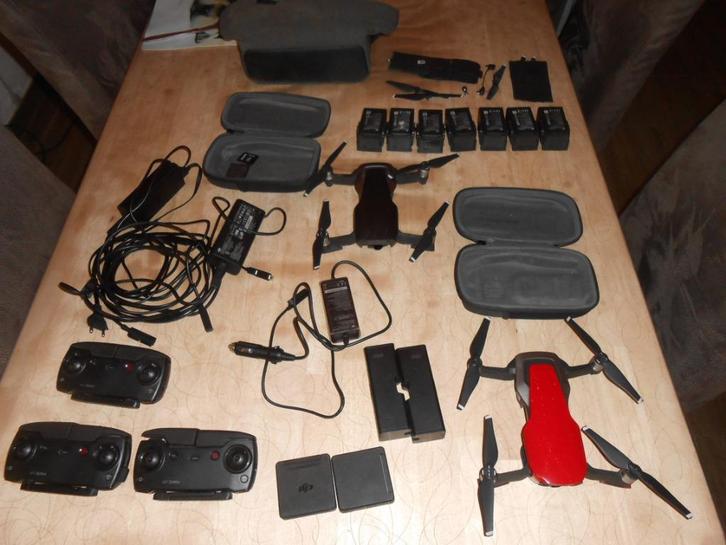 DJI Mavic Air drones 2 stuks + heel wat accessoires., Audio, Tv en Foto, Drones, Drone met camera, Ophalen of Verzenden