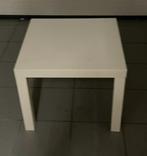 petite table blanche type IKEA, 55 tot 75 cm, 45 tot 60 cm, Zo goed als nieuw, Hout