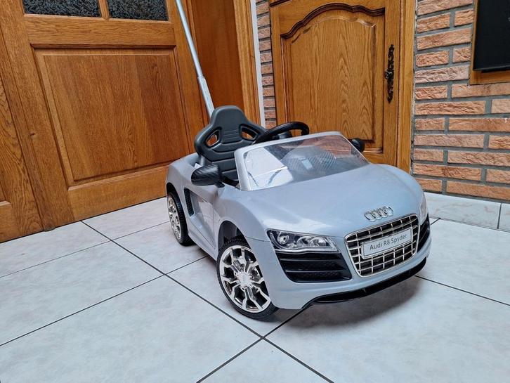 Porteur voiture Audi R8 Spyder, Kinderen en Baby's, Speelgoed | Buiten | Accuvoertuigen, Gebruikt, Ophalen