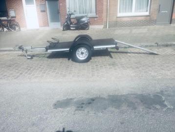 aanhangwagen motortrailer mét 3 splinternieuwe KARGOMAX band beschikbaar voor biedingen