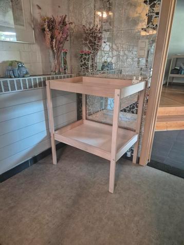 Table à langer (nouveau prix 50 euros), Enlèvement