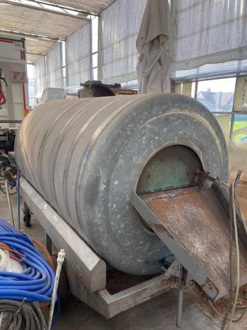 grondmixer beschikbaar voor biedingen