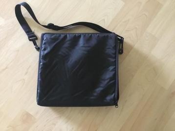 Game Boy Bag beschikbaar voor biedingen