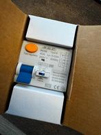 Aardlekschakelaar 2 polis 40A 30mA Type B, Doe-het-zelf en Bouw, Ophalen of Verzenden, Zo goed als nieuw