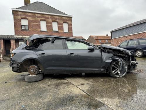 Moteur Audi A4 avant/bateau OK /120 000km/2018 TVA, Autos : Divers, Voitures accidentées, Automatique, Diesel, Enlèvement