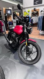 Moto-Guzzi V7 Stone Rosso - NIEUW - 12/2024 - 0 KM - PROMO, Motoren, Motoren | Moto Guzzi, 2 cilinders, Bedrijf, 850 cc, 12 t/m 35 kW