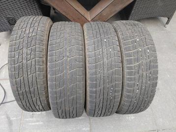 4 winterbanden toyota yaris beschikbaar voor biedingen