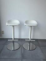 Twee barkrukken wit (verstelbare hoogte) van Ikea, Ophalen, Kunststof, Zo goed als nieuw, 90 cm of meer