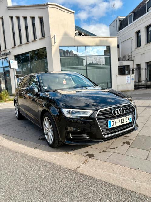 AUDI A3 SPORTBACK, Auto's, Audi, Particulier, A3, Stuurwielverwarming, Benzine, Automaat, Zwart, Zwart, Alcantara, Ophalen