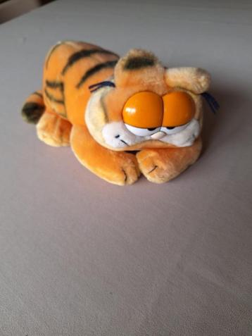Garfield liggende knuffel vintage beschikbaar voor biedingen