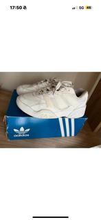 Adidas White size 41, Enlèvement, Comme neuf, Baskets