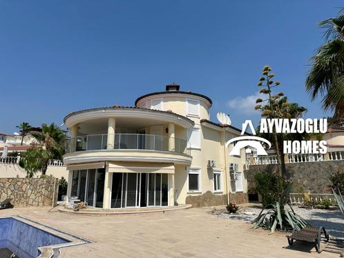 Luxe 4+1 villa in Kargicak, Immo, Buitenland, Turkije