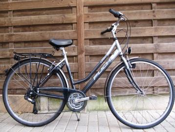 Damesfiets in Tielt - Winge beschikbaar voor biedingen