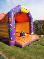 A vendre château gonflable état impeccable et 2 er souffleur