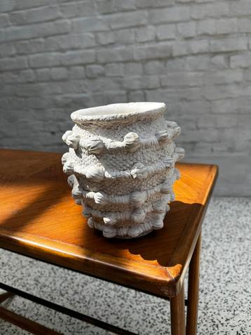 Sculpturale kaars Anthropologie beschikbaar voor biedingen