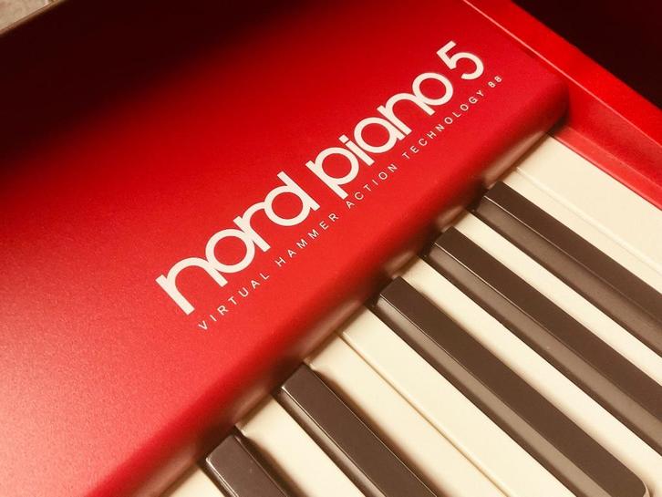 Nord Piano 5 – 88 toetsen – Uitstekende staat, Muziek en Instrumenten, Keyboards, Zo goed als nieuw, 88 toetsen, Overige merken