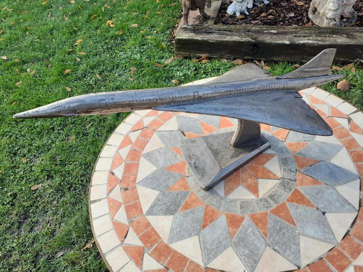 GRAND AVION CONCORDE EN FONTE PATINEE, Verzamelen, Luchtvaart en Vliegtuigspotten, Gebruikt, Overige typen, Ophalen of Verzenden