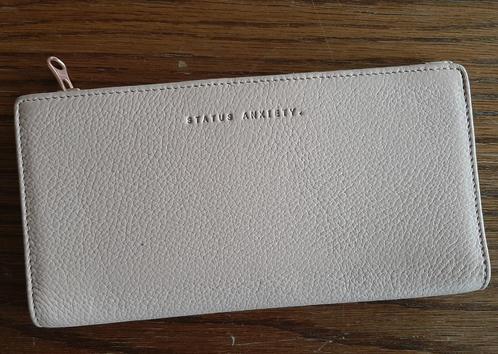 Status Anxiety portemonnee, Handtassen en Accessoires, Portemonnees, Nieuw, Roze, Leder, Ophalen of Verzenden