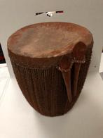 Tambour africains H. 38 cm, dia. 25-28 cm, Musique & Instruments, Batteries & Percussions, Utilisé, Enlèvement ou Envoi