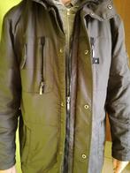 Bruine regenjas met kap, Caravans en Kamperen, Regenkleding, Ophalen of Verzenden, Gebruikt, Regenjas, Heren