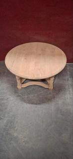 Table ronde de salon en chêne, Enlèvement