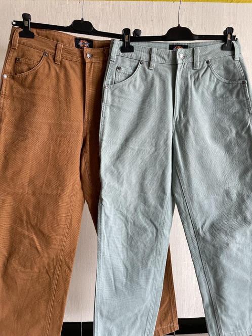 DICKIES - 2 identieke broeken shorts - bruin - groen - W30, Kleding | Dames, Broeken en Pantalons, Zo goed als nieuw, Maat 38/40 (M)