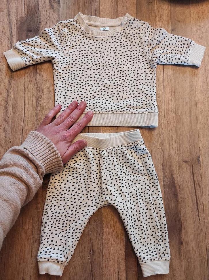 Tweedelig babysetje - unisex - maat 56 - gebroken wit, Kinderen en Baby's, Babykleding | Maat 56, Gebruikt, Jongetje of Meisje
