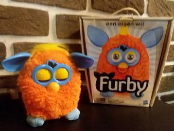 Furby oranje 2012 met originele doos