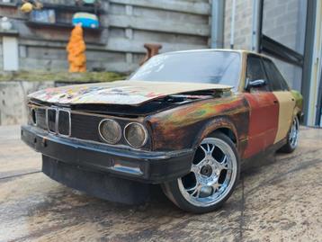 Bmw e30 rc custom rat car 1.10 beschikbaar voor biedingen