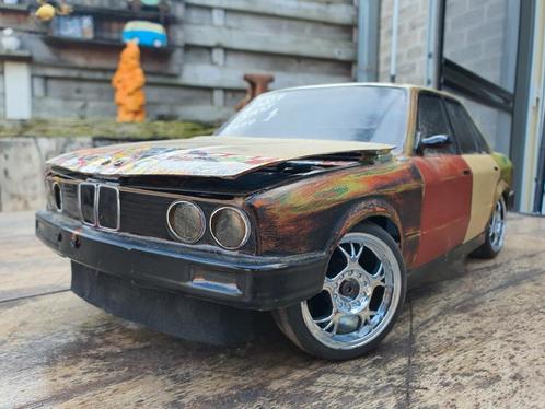 Bmw e30 rc custom rat car 1.10, Hobby en Vrije tijd, Modelbouw | Radiografisch | Auto's, Elektro, Ophalen
