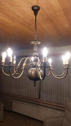 Lustre en cuivre, Enlèvement