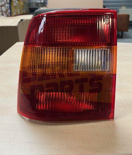 Opel Vectra A (-9/92) (4 drs.) achterlicht Links MQ+ OQB2104, Auto-onderdelen, Verlichting, Opel, Nieuw, Ophalen of Verzenden
