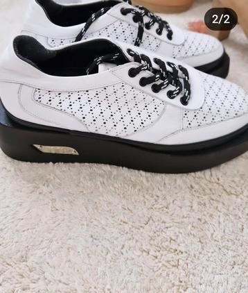 Chaussures italiennes Nila Nila taille 37., Enlèvement, Neuf